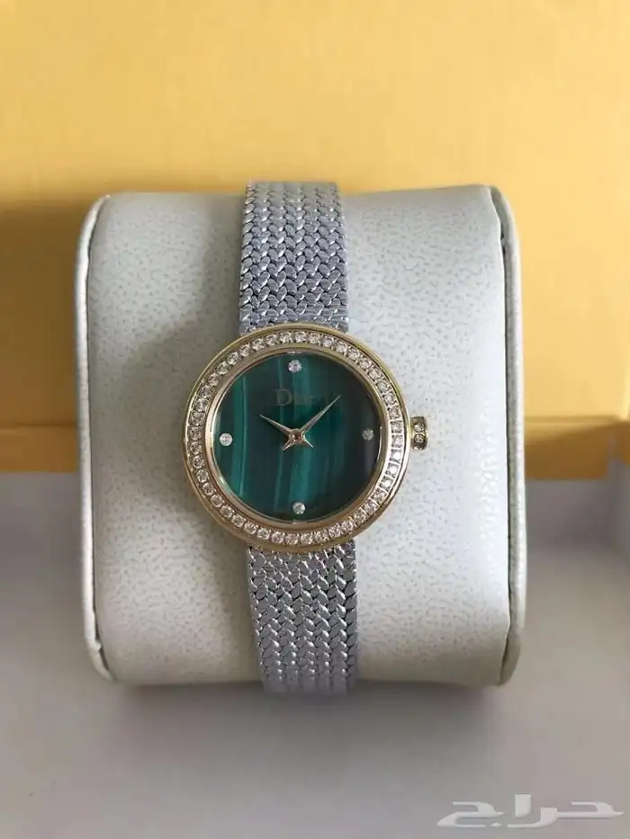 ساعات نسائيه تقليد ماركه شبه الاصل مع الملحقات 9