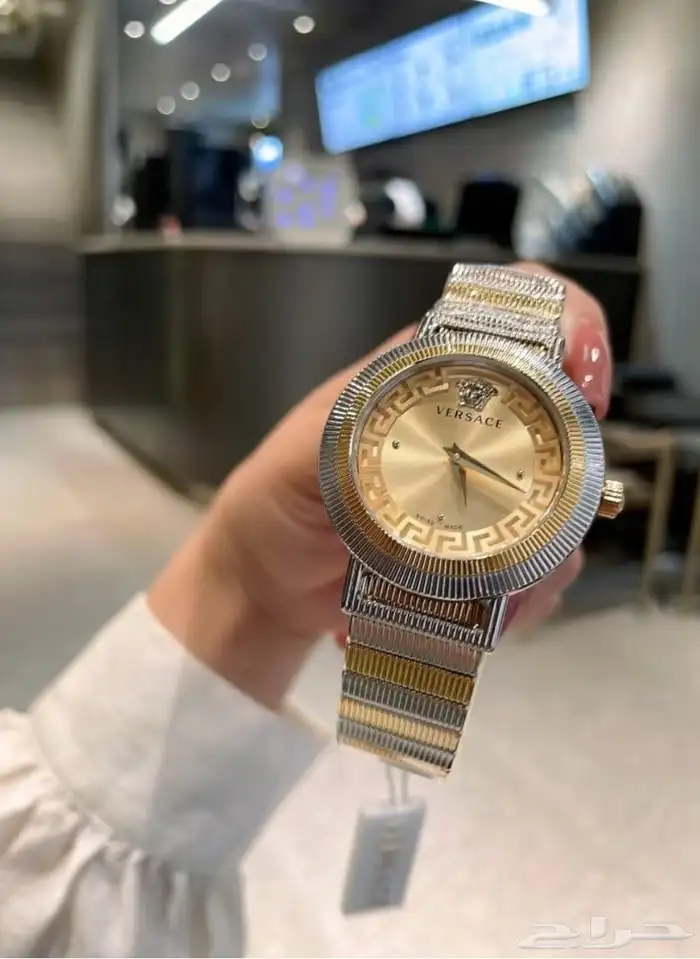 ساعات نسائيه تقليد ماركه شبه الاصل مع الملحقات 0