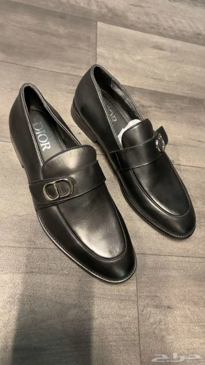 جزم لويس فيتون رجالي 28