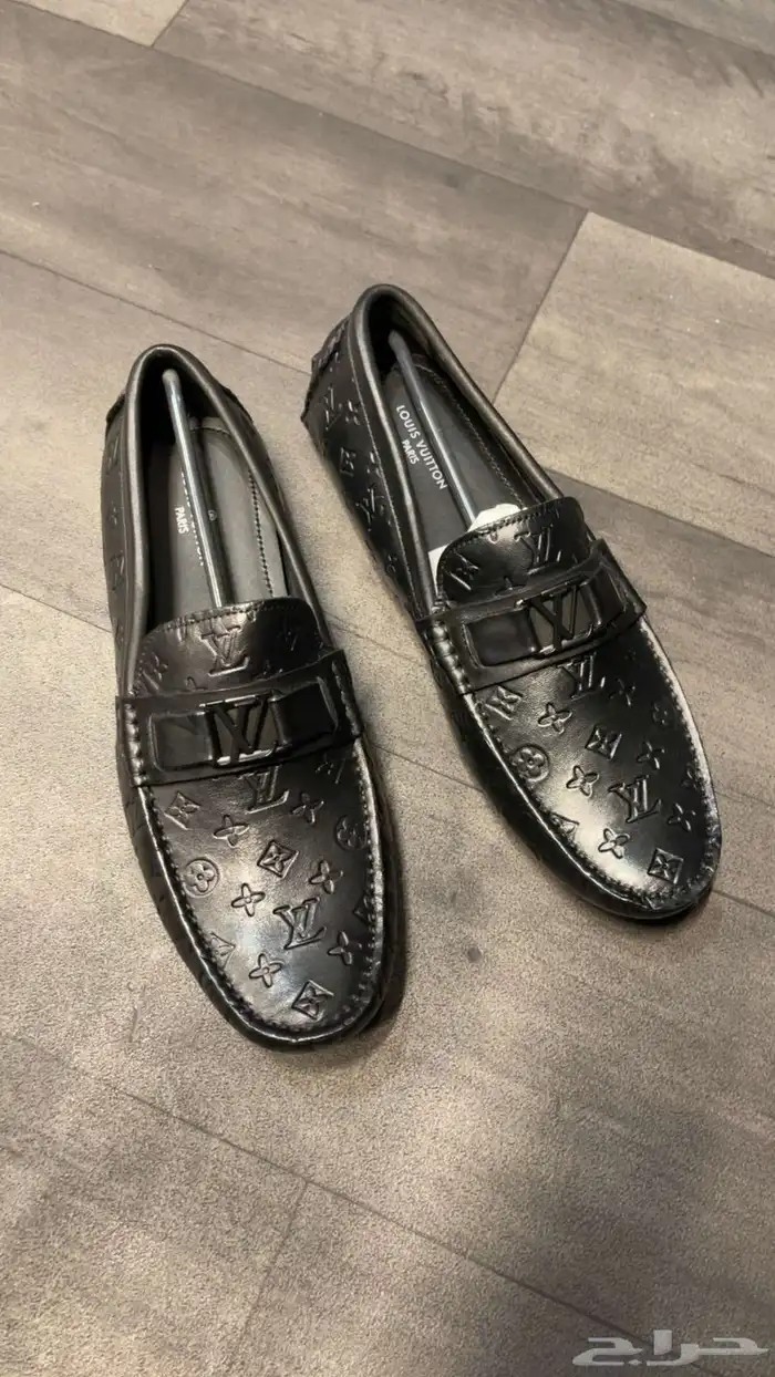 جزم لويس فيتون رجالي 25