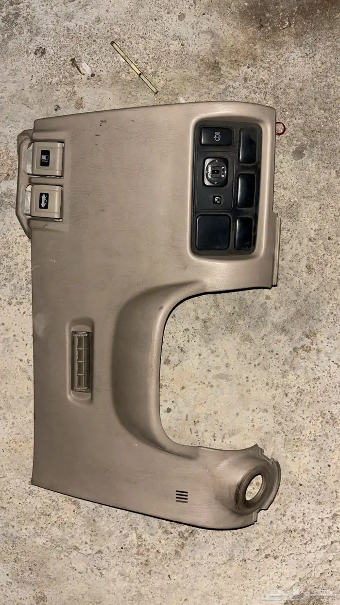 قطع لاندكروزر دركسون مثلث وديكور 5