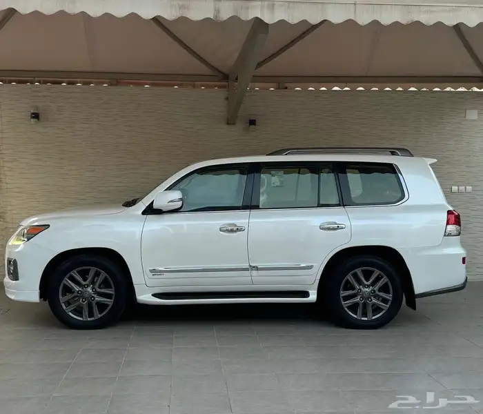 ((( مباع ))) لكزس LX 2013 بريمي 1