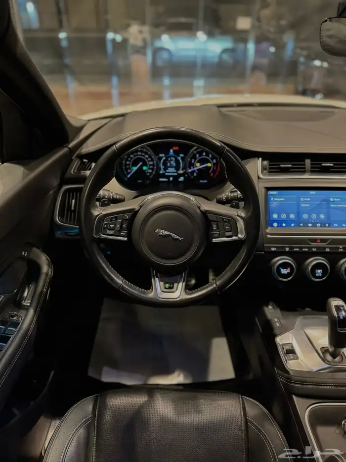 JAGUAR E-pace P200 2019 11