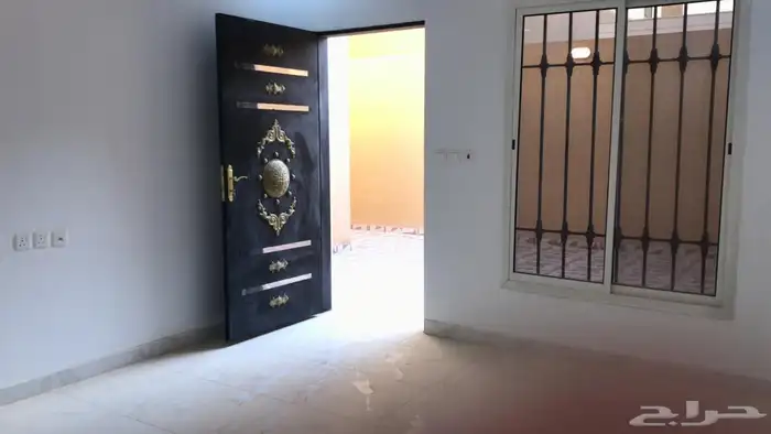 فيلا دبلكس للبيع حي عكاظ 300 مترDuplex villa for sale 17