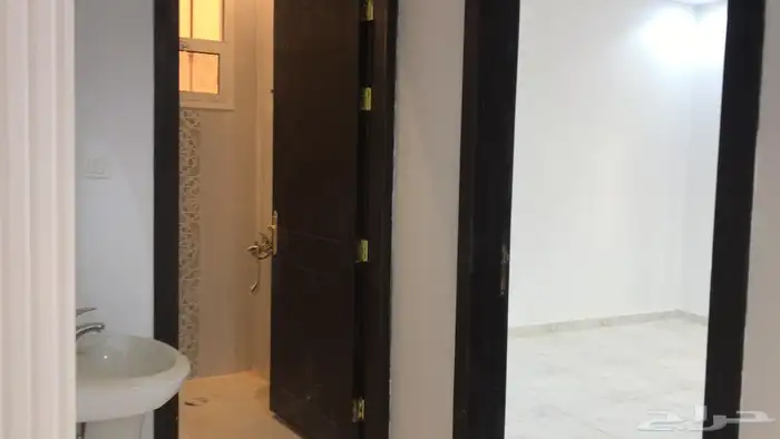 فيلا دبلكس للبيع حي عكاظ 300 مترDuplex villa for sale 11