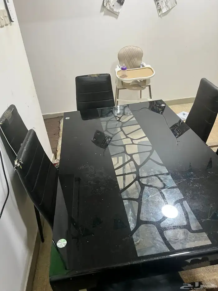 طاولة طعام 0
