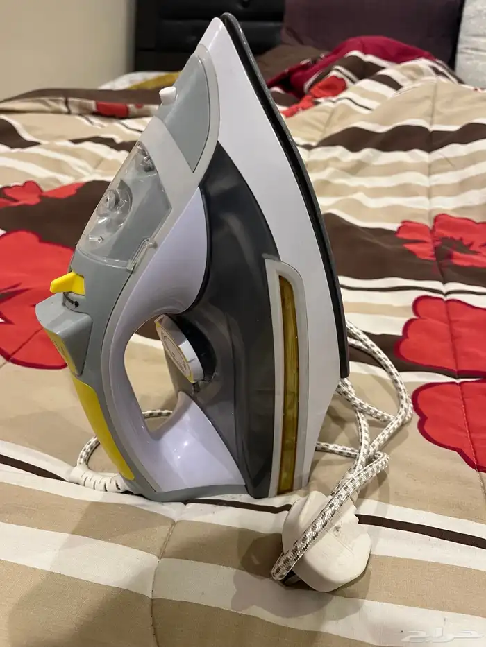 مكواة ملابس 1