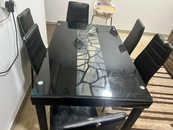 طاولة طعام 1