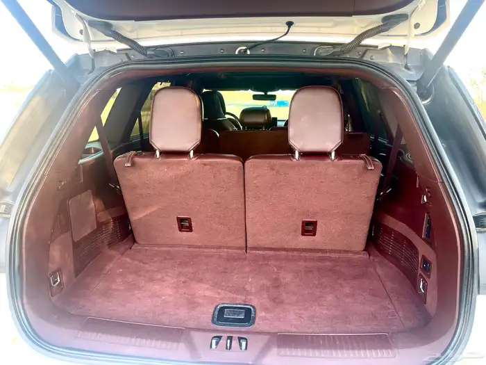 لينكولن أفياتور برزدنشيال (الفئة الرئاسية) Lincoln Aviator 10