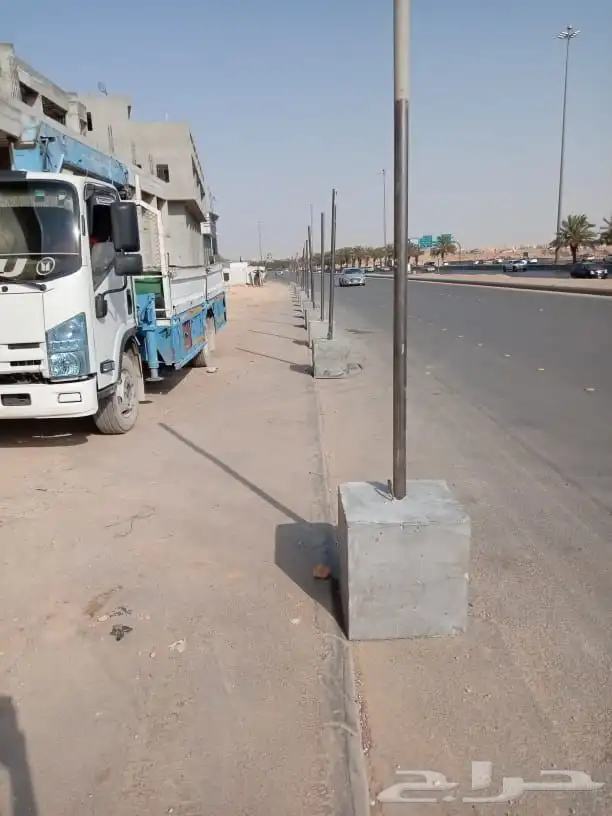 بيع وتأجير حواجز تنظيم افنت تنظيمية ترفيه صبات خرسانية قواعد 15