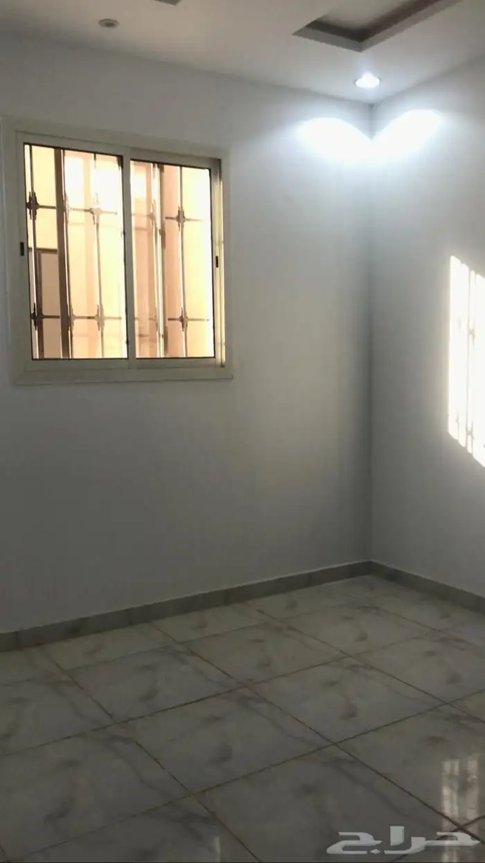 فيلا دبلكس للبيع حي عكاظ 300 مترDuplex villa for sale 10