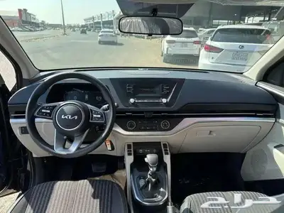 كيا كارنز استندر 2024 10