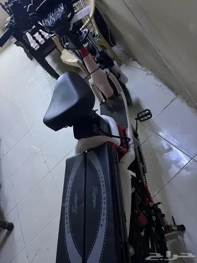 للبيع اسكوتر 9