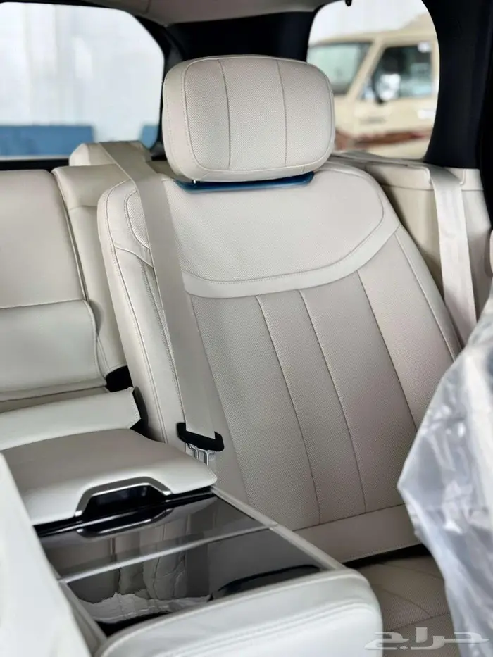 رنج روفر أوتوبيوجرافي V8 موديل 2025 10