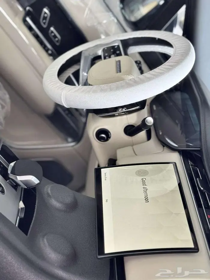 رنج روفر أوتوبيوجرافي V8 موديل 2025 8