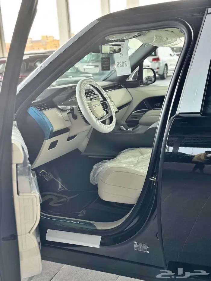 رنج روفر أوتوبيوجرافي V8 موديل 2025 5