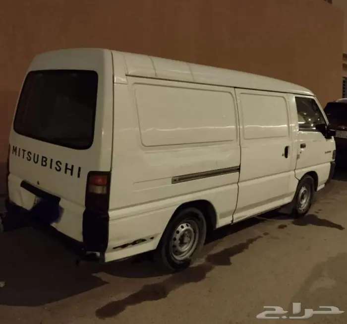 مكروباص متسيو بيشي L300بضاعه2012 2