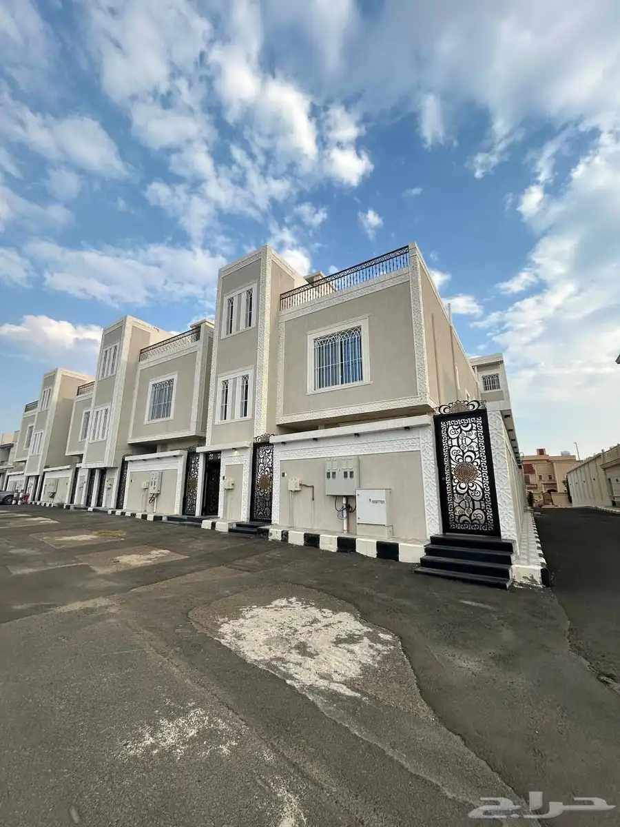 ارواف VIP للبيع على شارعين 0