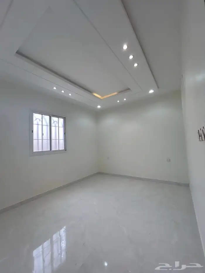 ارواف VIP للبيع على شارعين 2