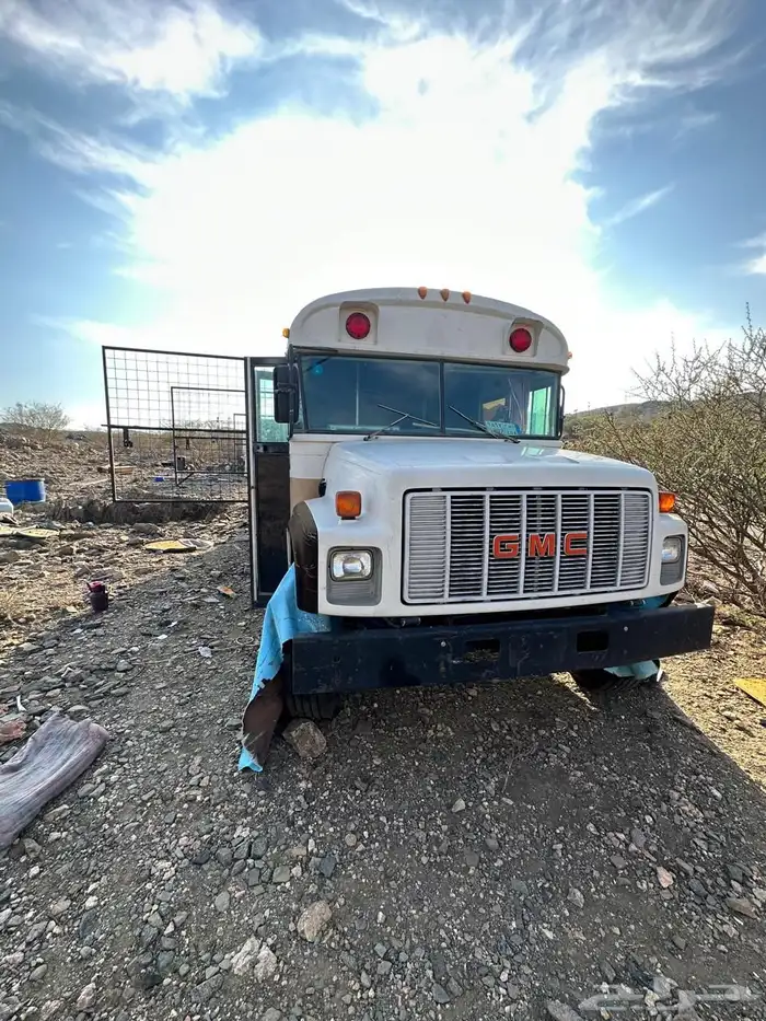 سيارة نحل باص موديل 2000 0