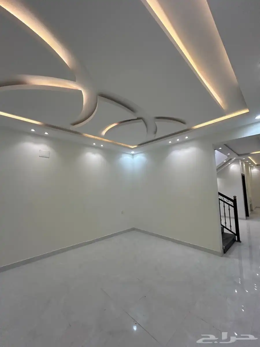 ارواف VIP للبيع على شارعين 13