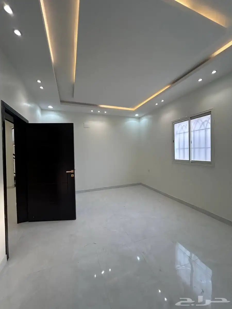 ارواف VIP للبيع على شارعين 4