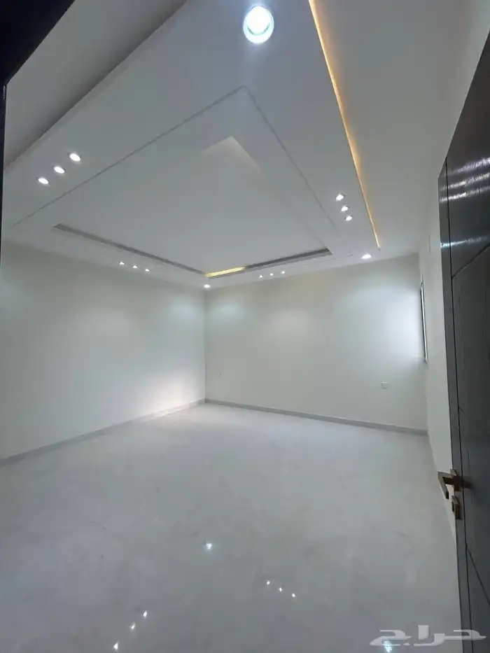 ارواف VIP للبيع على شارعين 11