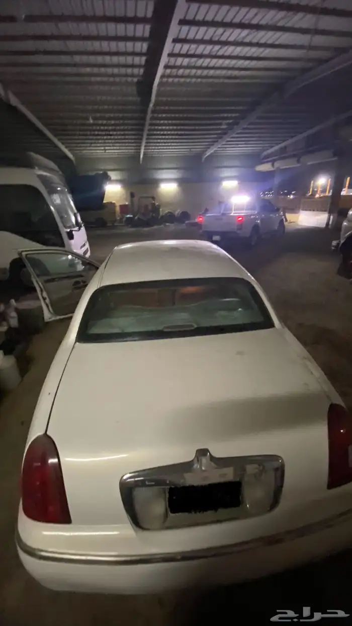 لينكون تاون كار 2000 10
