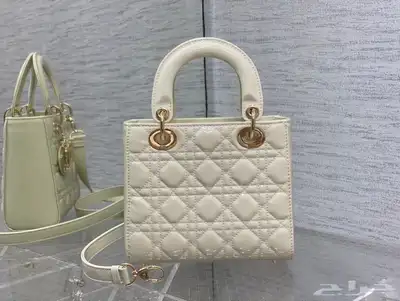 شنطة ليدي ديور سمول ابيض   كوبي ماستر 3