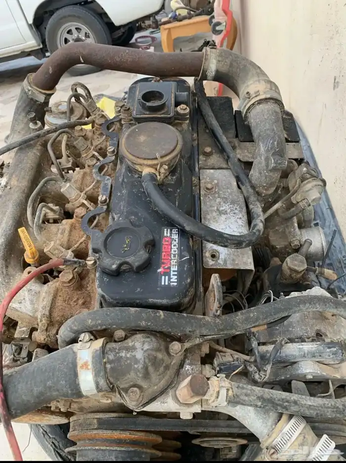 للبيع مكينه ددسن ديزل تيربو TD27 0