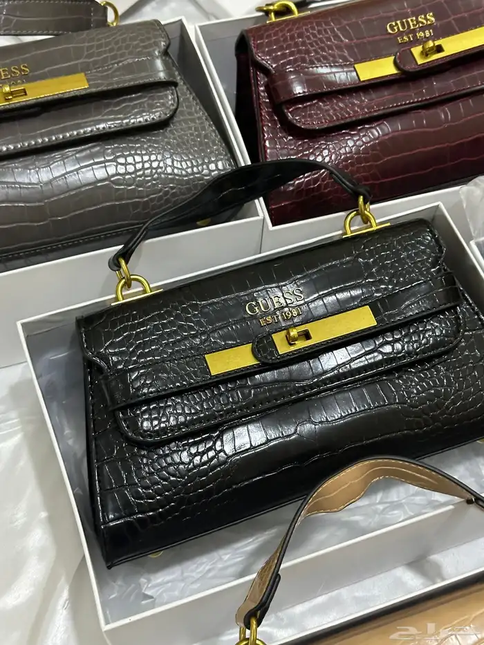 شنط هاي كواليتي جميع الماركات بسعر200 فقط 53