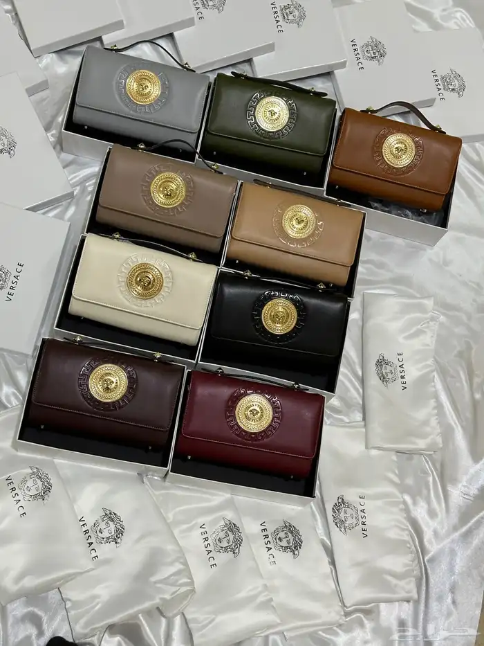 شنط هاي كواليتي جميع الماركات بسعر200 فقط 7