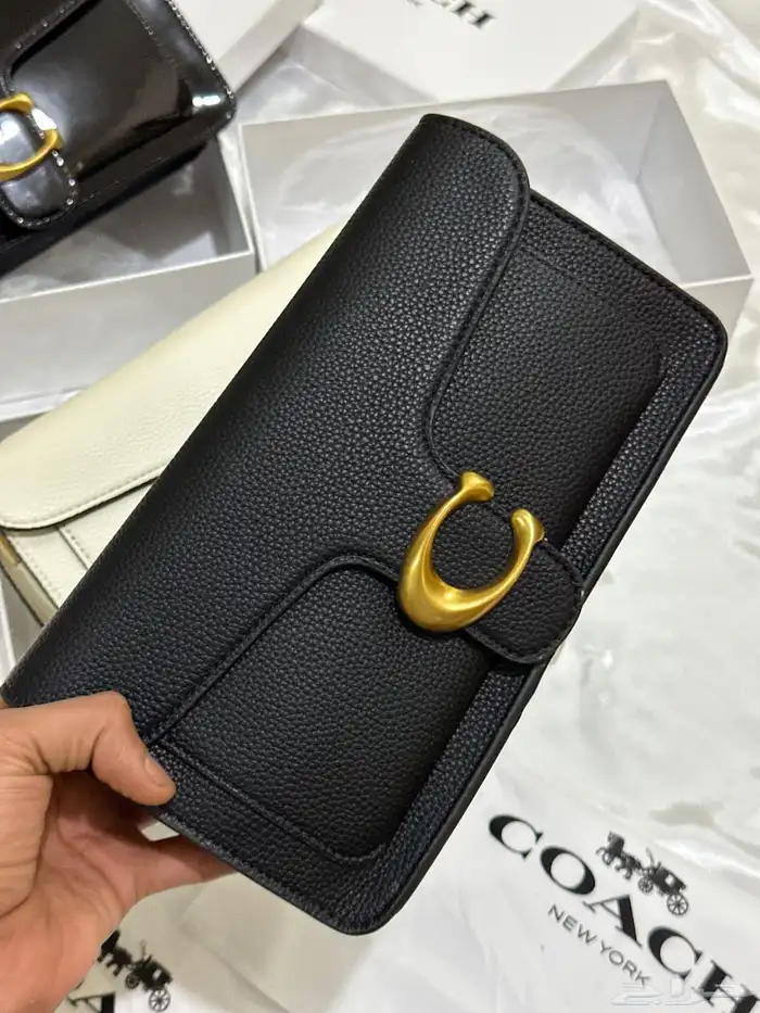 شنط هاي كواليتي جميع الماركات بسعر200 فقط 15