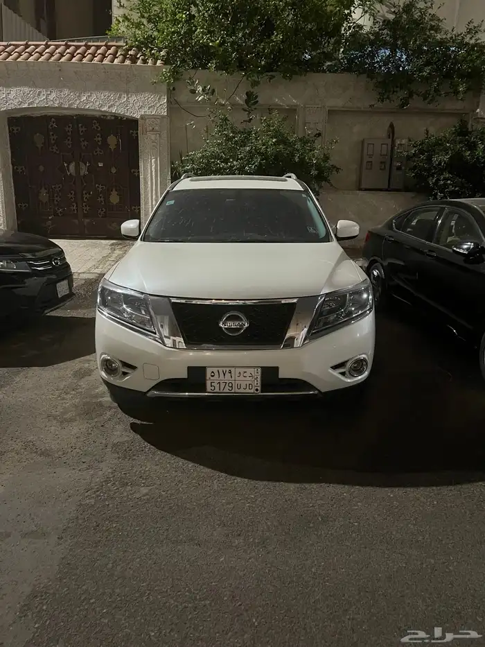(مباعة) نيسان باث فايندر 2017 0