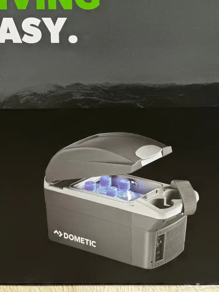 ثلاجة سيارة دوميتيك الالمانية DOMETIC 4