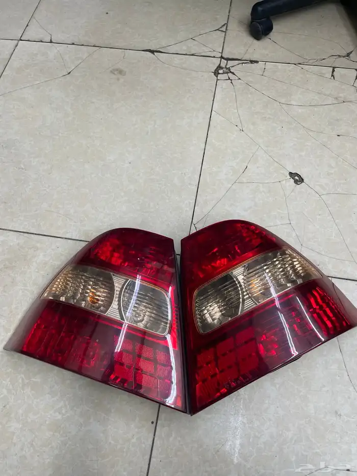 طقم اصطبات كرلا 2001-2002 اصلي مستعمل مستورد السعر 270 0