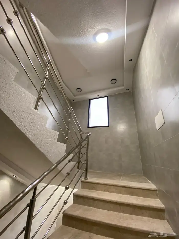 للبيع شقق فاخره تشطيب vipبحي البديع 4