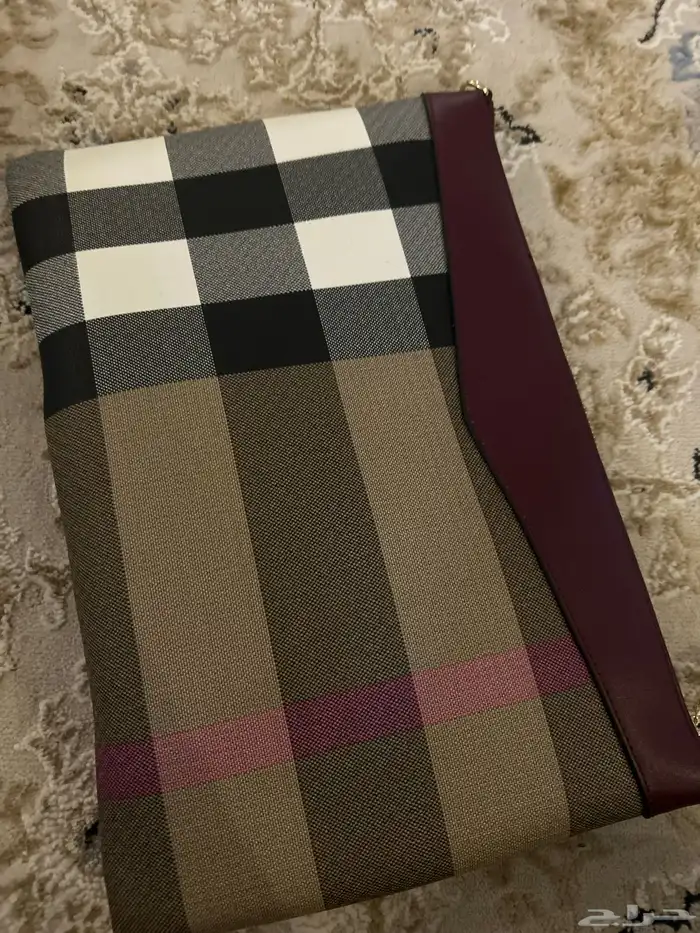 فساتين و شنط للبيع 32