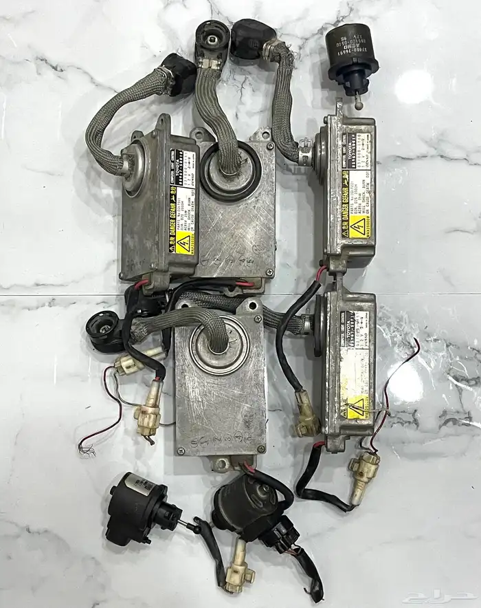 محول زينون لكزس Ls400 0