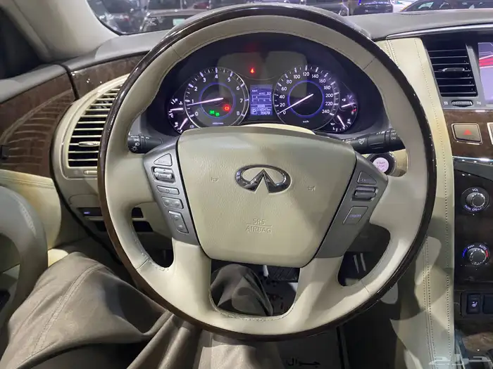 انفنتي QX 80 موديل 2016 فل كامل مخزن 16