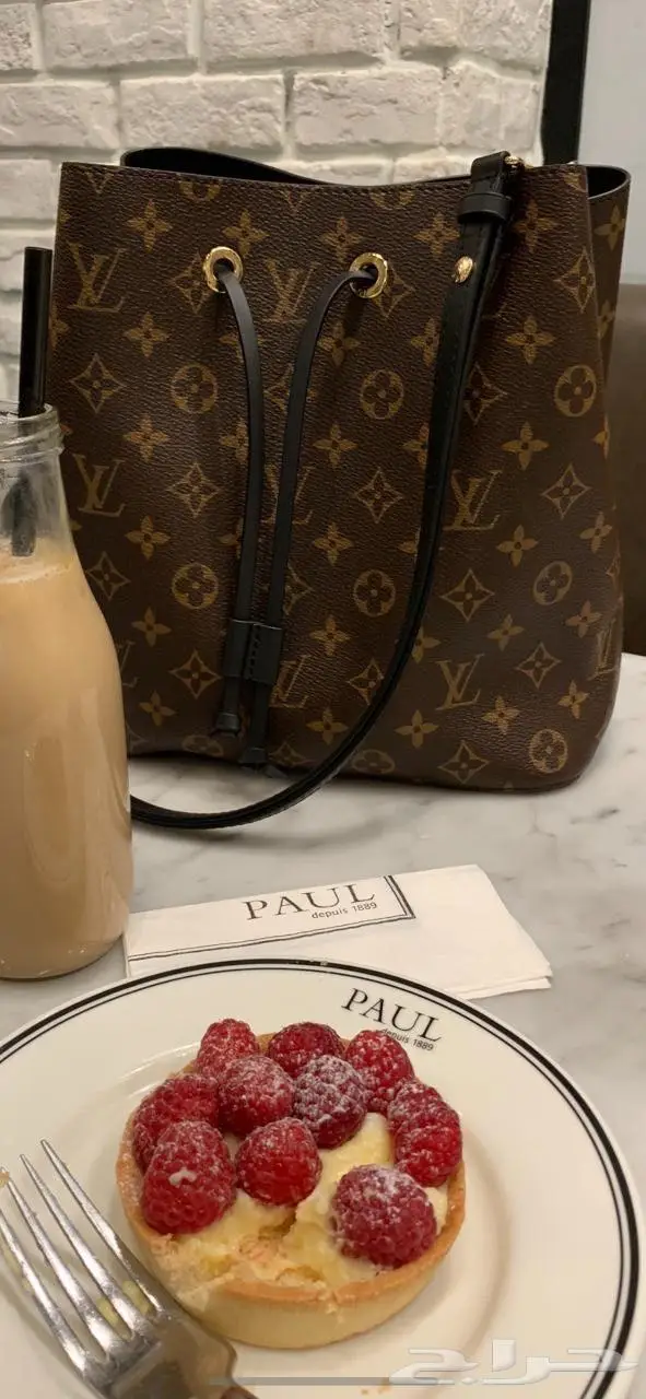 شنطة LV أصليه 1