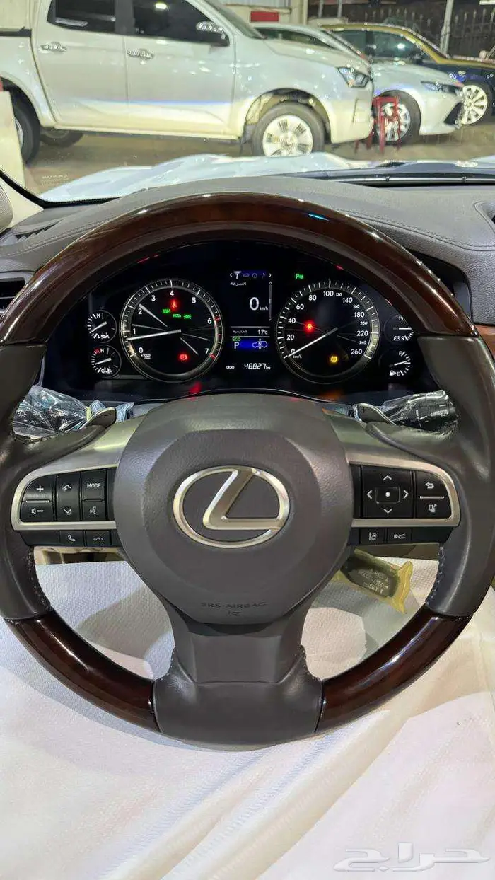 لكزس LX 570 موديل 2020 5