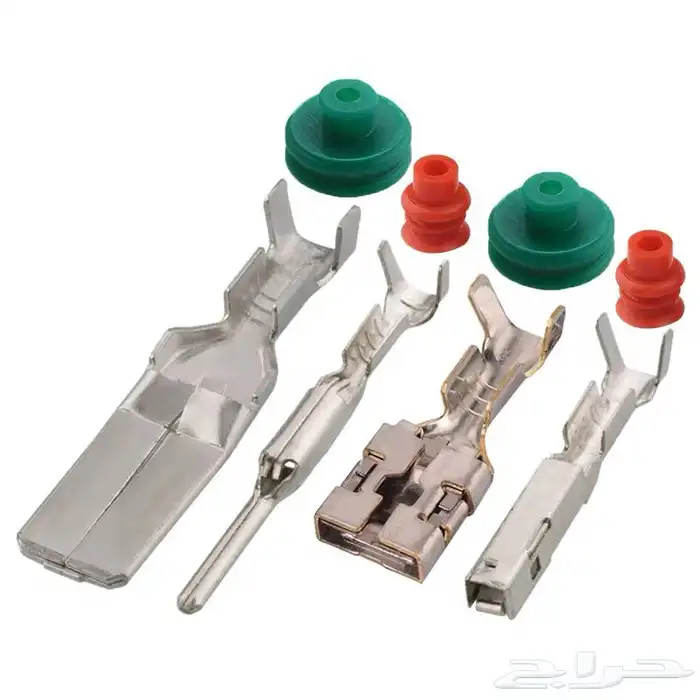 فيش المروحة العلوي (الي جاي من الضفيرة) 1