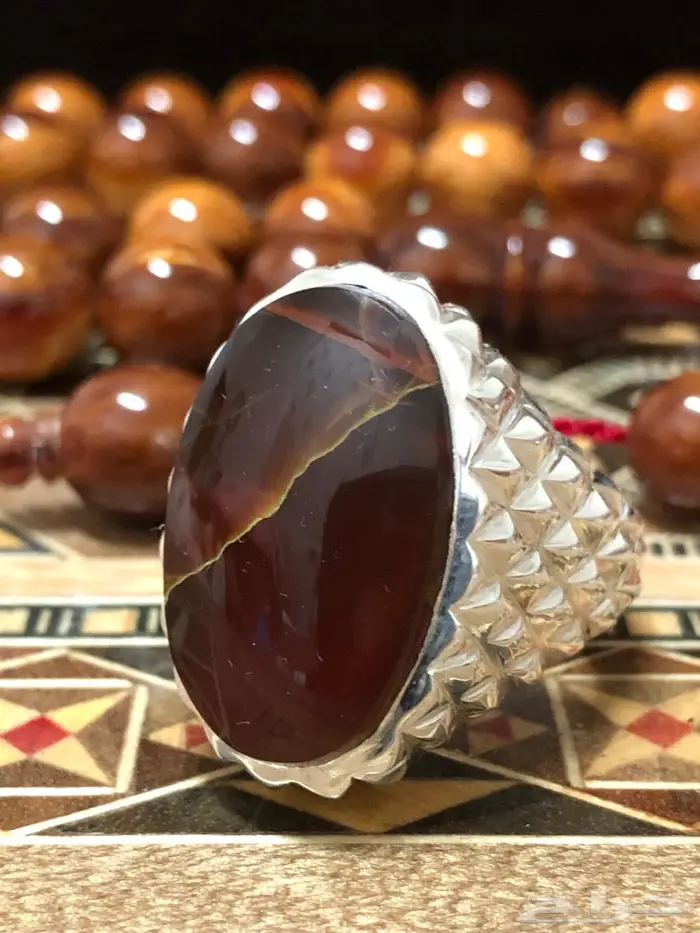 خاتم عقيق يماني حر عرق زعفران 1