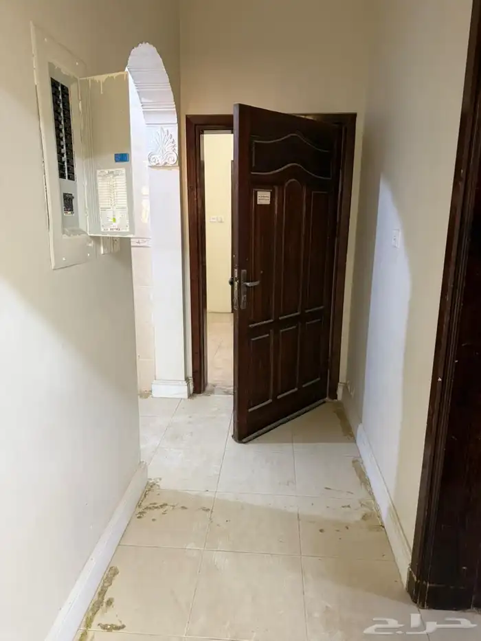 عمارة 3 ادوار 6 شقق في رابغ حي الصليب الشرقي للبيع 6