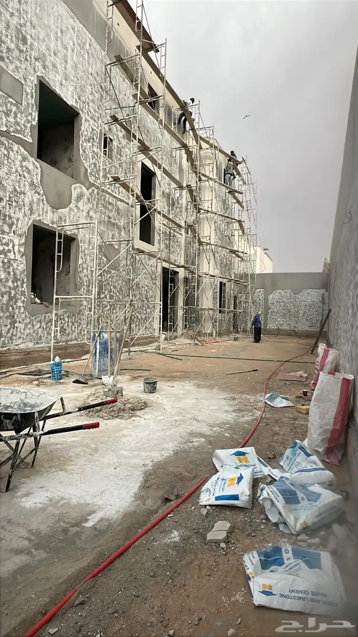 سعودي مشرف على ترميم مباني وفلل وعماير قديمة 15