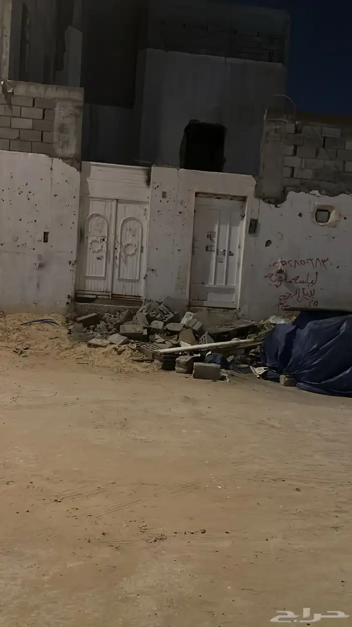 سعودي مشرف على ترميم مباني وفلل وعماير قديمة 2