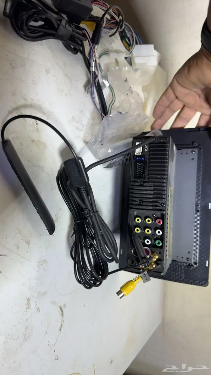 شاشة اندرويد مع ضفيرتها 1