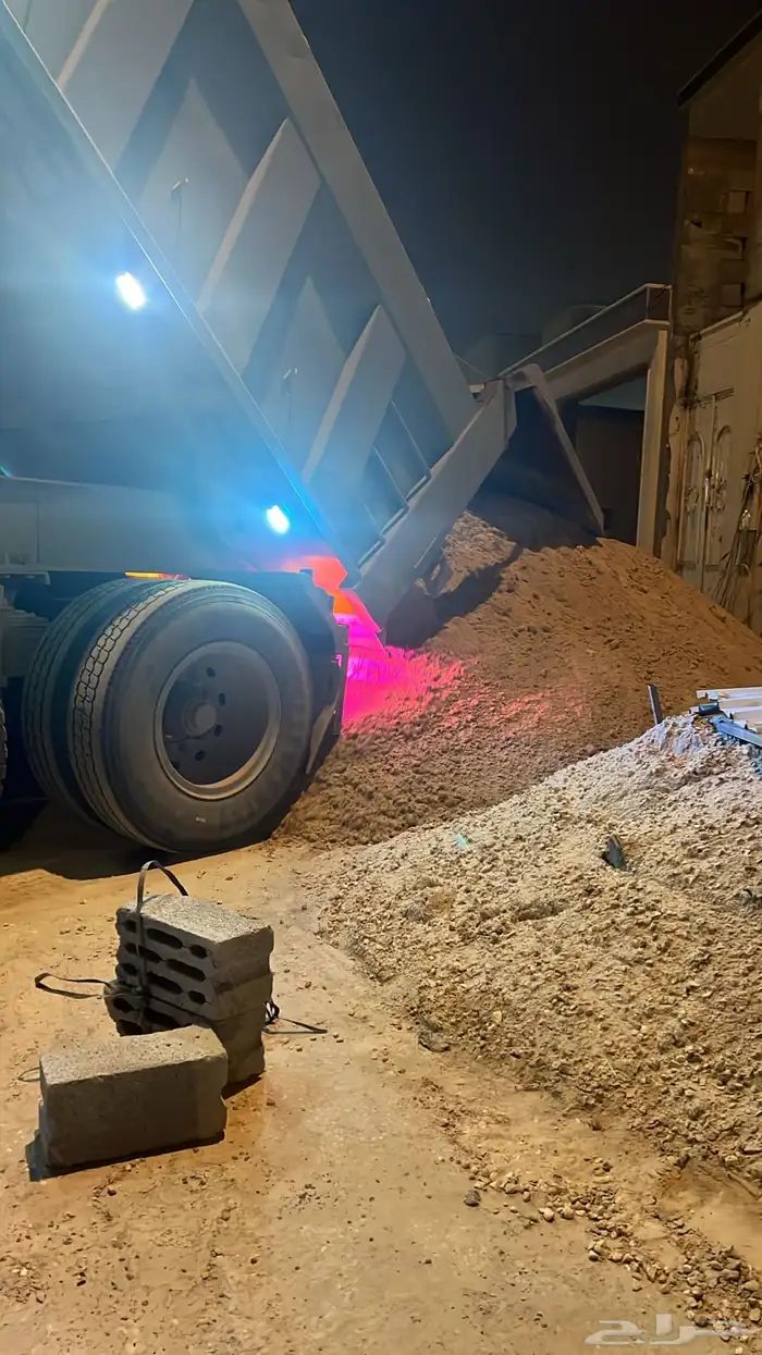 سعودي مشرف على ترميم مباني وفلل وعماير قديمة 1