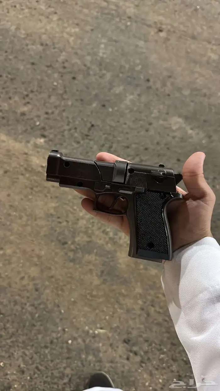 مسدس لعبه حديد جلوك 2